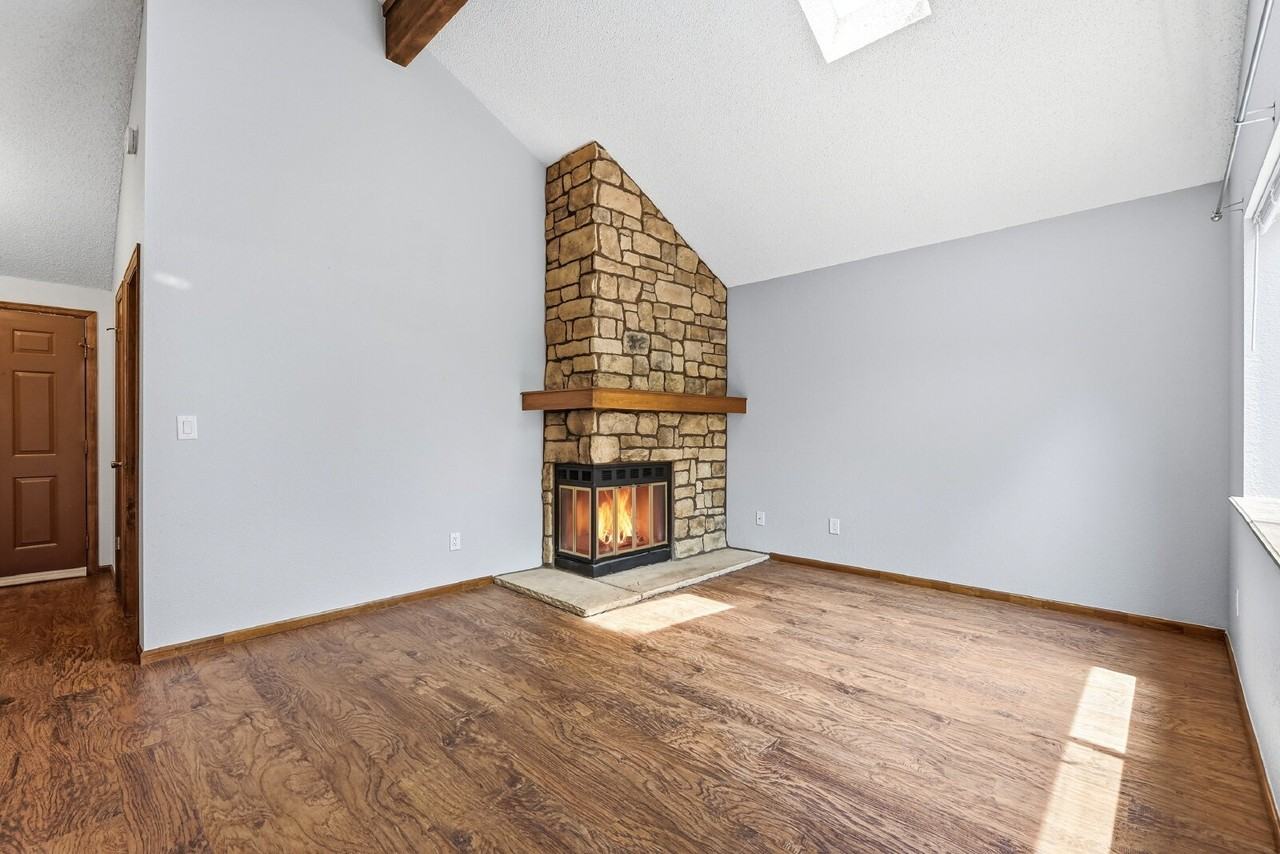 6170 Willow Ln - Photo 7 of 32
