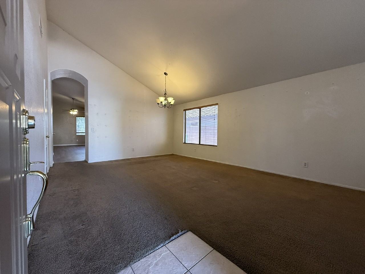 2705 N 109th Ave - Photo 5 of 28