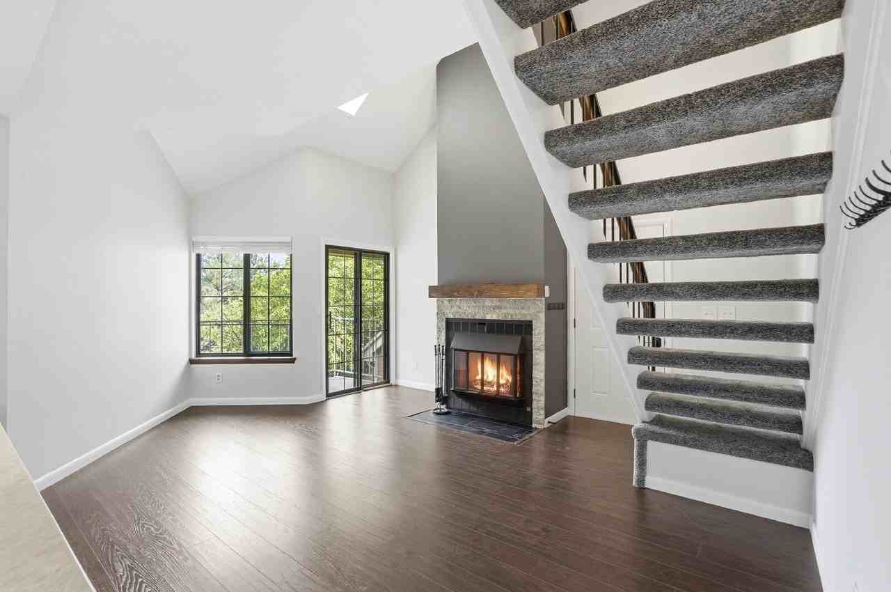 5916 Gunbarrel Ave #F - Photo 5 of 34