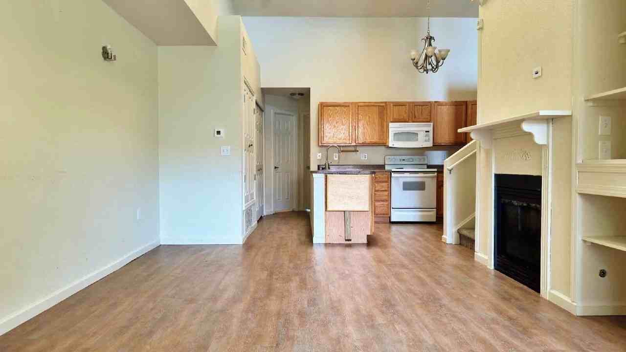 2980 W Centennial Dr Unit D - Photo 4 of 19