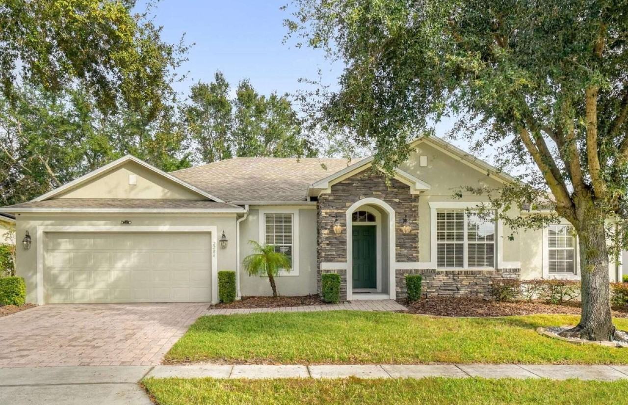 2284 Pickford Cir - Photo 2 of 2