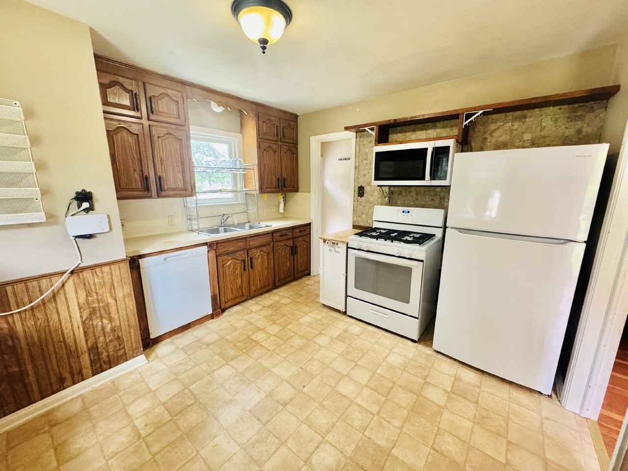 4601 13th Ave S - Photo 7 of 23
