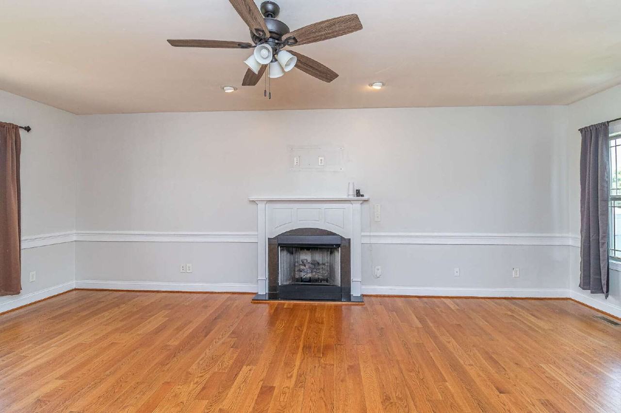 303 Glenn Laurel Dr - Photo 7 of 44