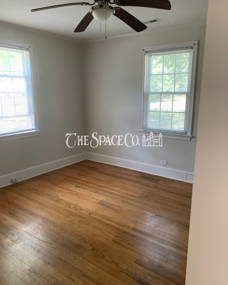 833 Locust St - Photo 3 of 11