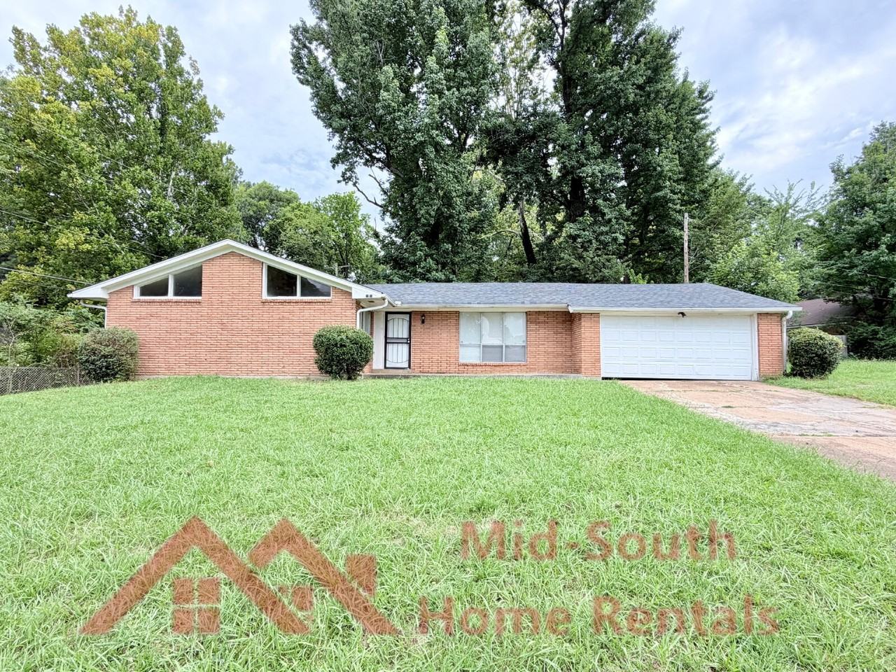 480 Whiteville Ave - Photo 2 of 28