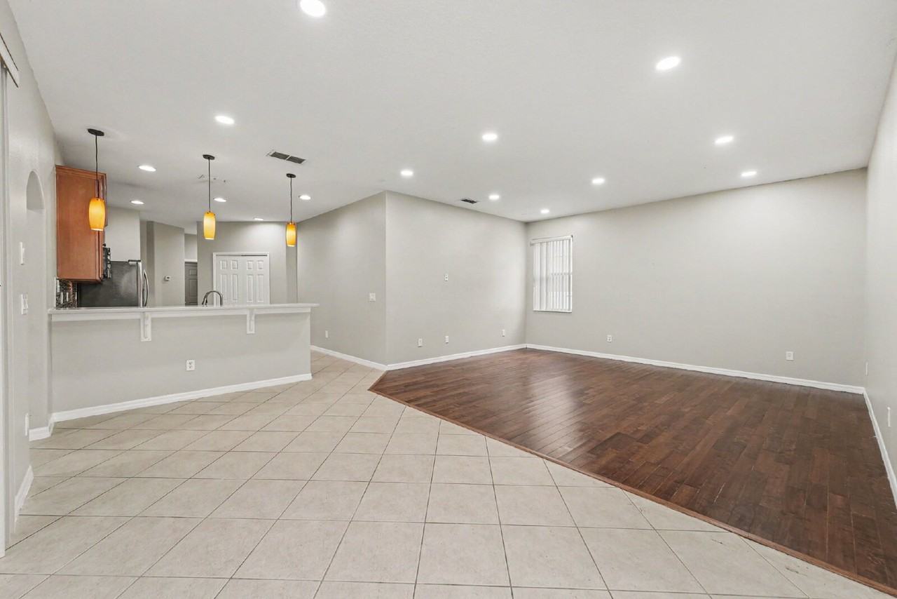 2056 Clapper Trl - Photo 6 of 26