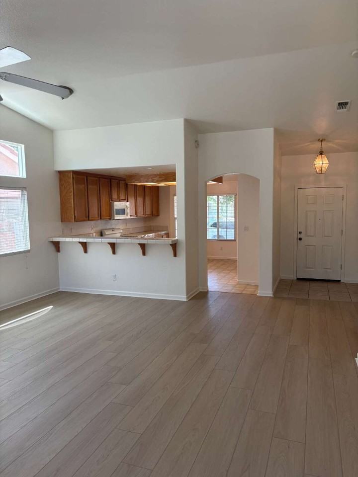 9829 Lucca Way - Photo 3 of 22
