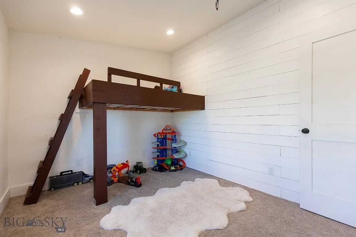 9150 Dry Creek Rd - Photo 5 of 28