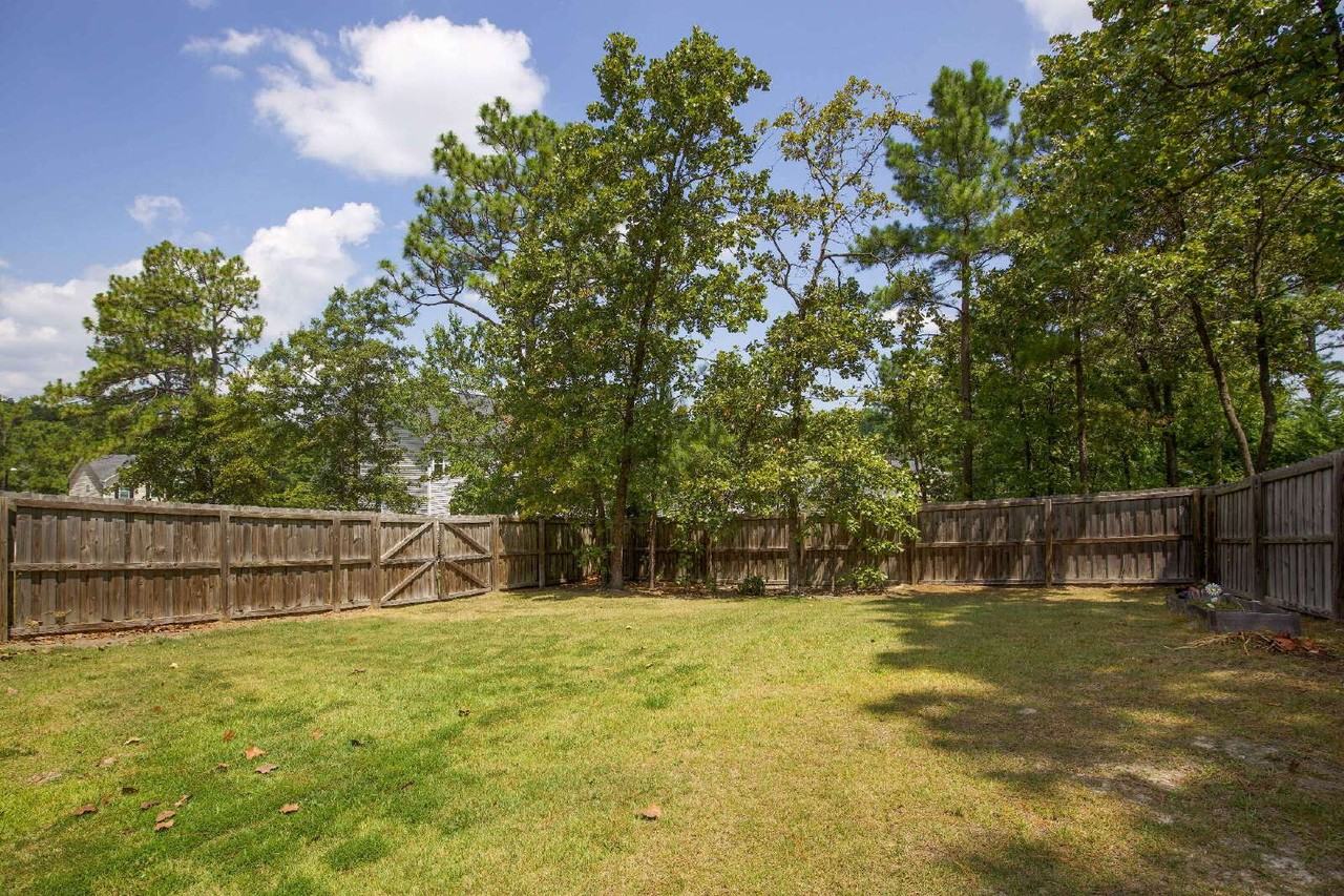 59 Cherry Hill Dr - Photo 7 of 36