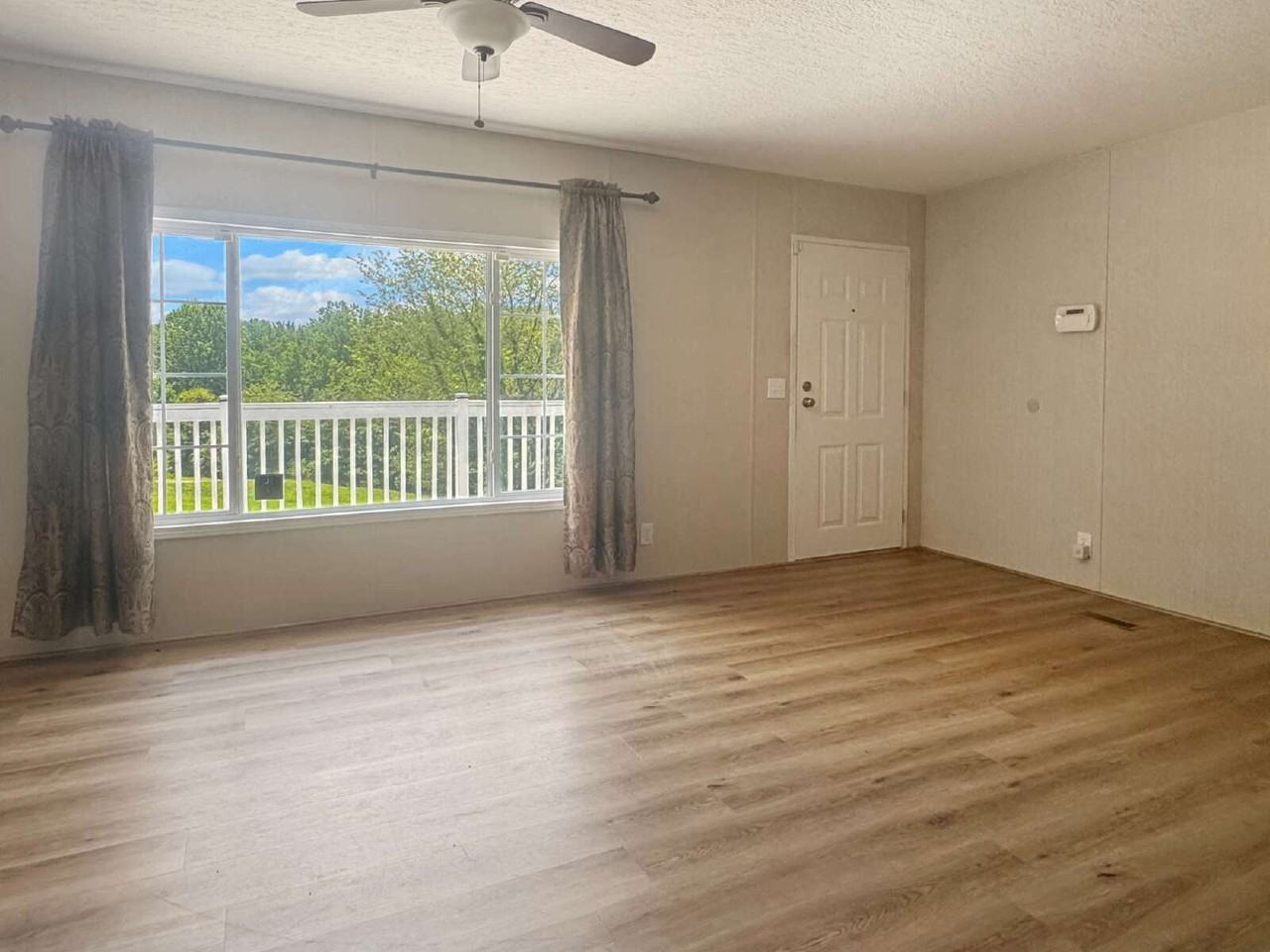 2496 Venture Dr - Photo 4 of 16
