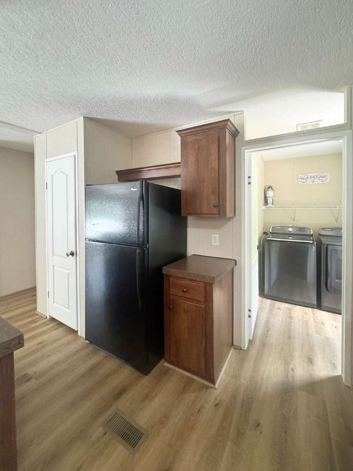 2496 Venture Dr - Photo 7 of 16