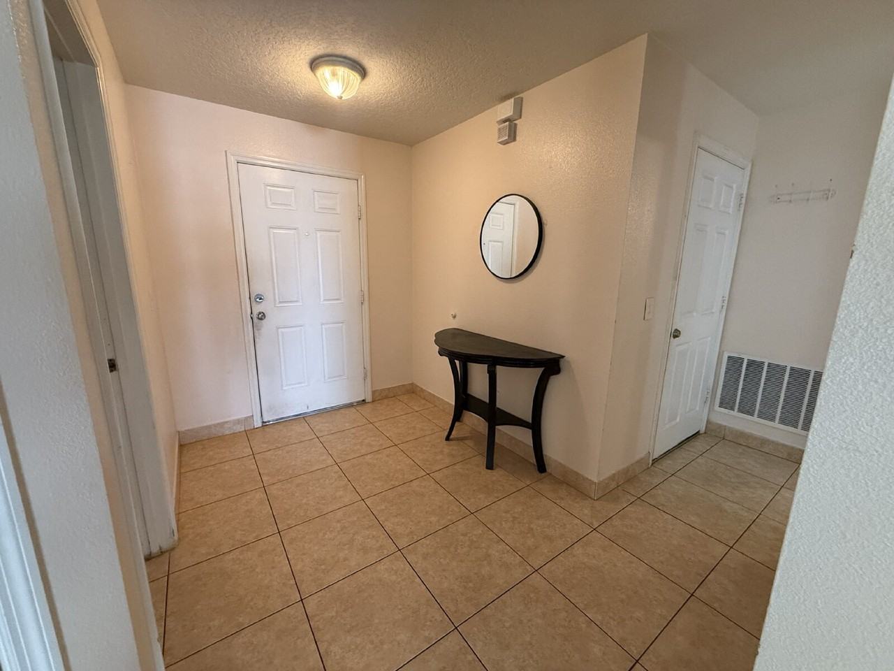 161 Windrose Dr - Photo 5 of 27