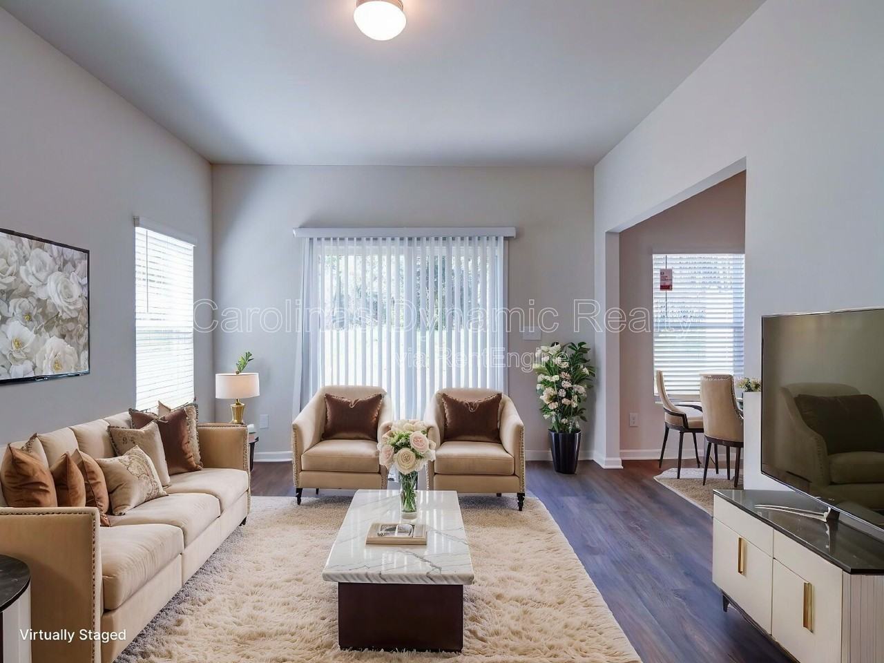 914 S Battleground Ave #4 - Photo 4 of 27
