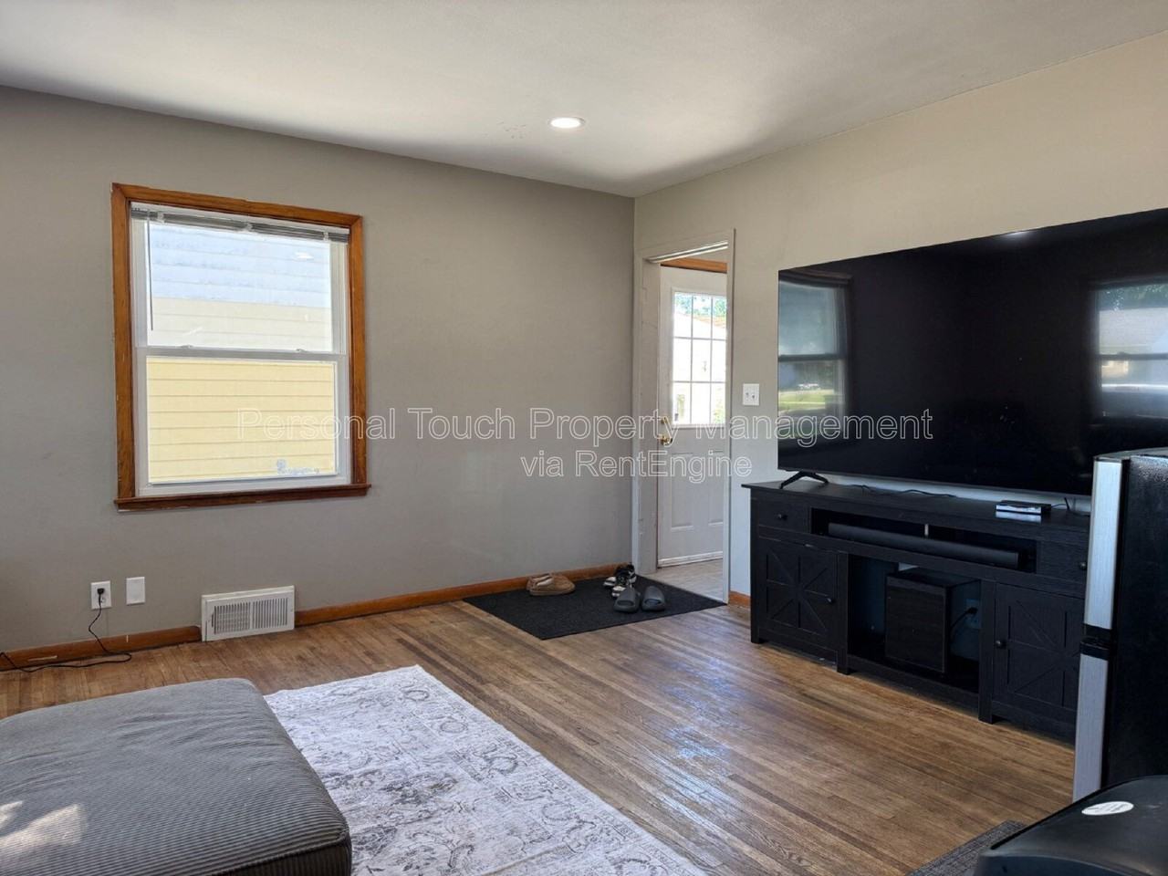 413 22nd St S - Photo 7 of 40