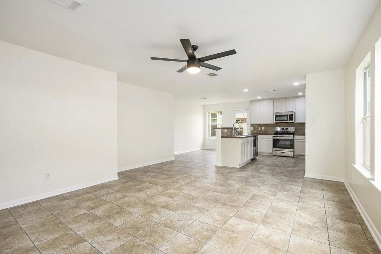 7719 Serene Wood Ln - Photo 4 of 13