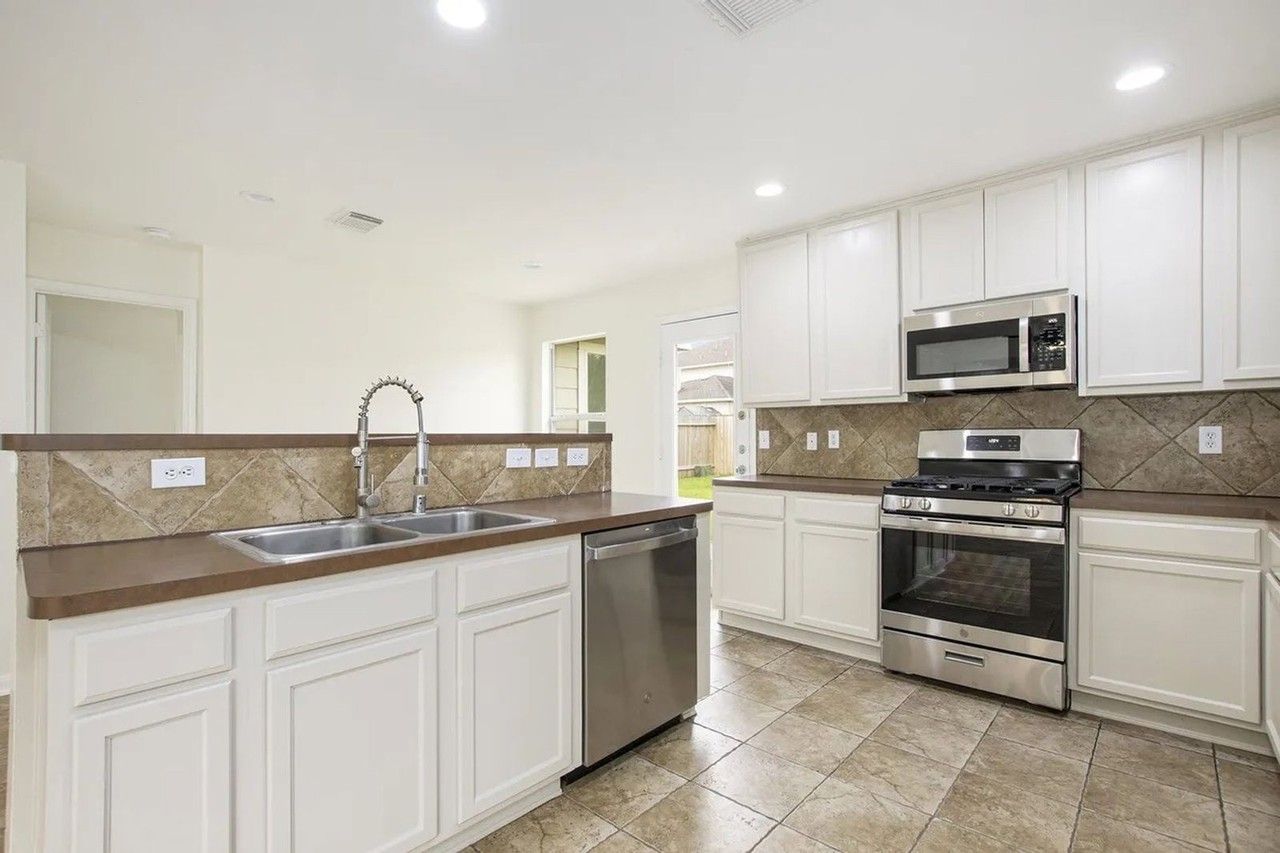 7719 Serene Wood Ln - Photo 5 of 13