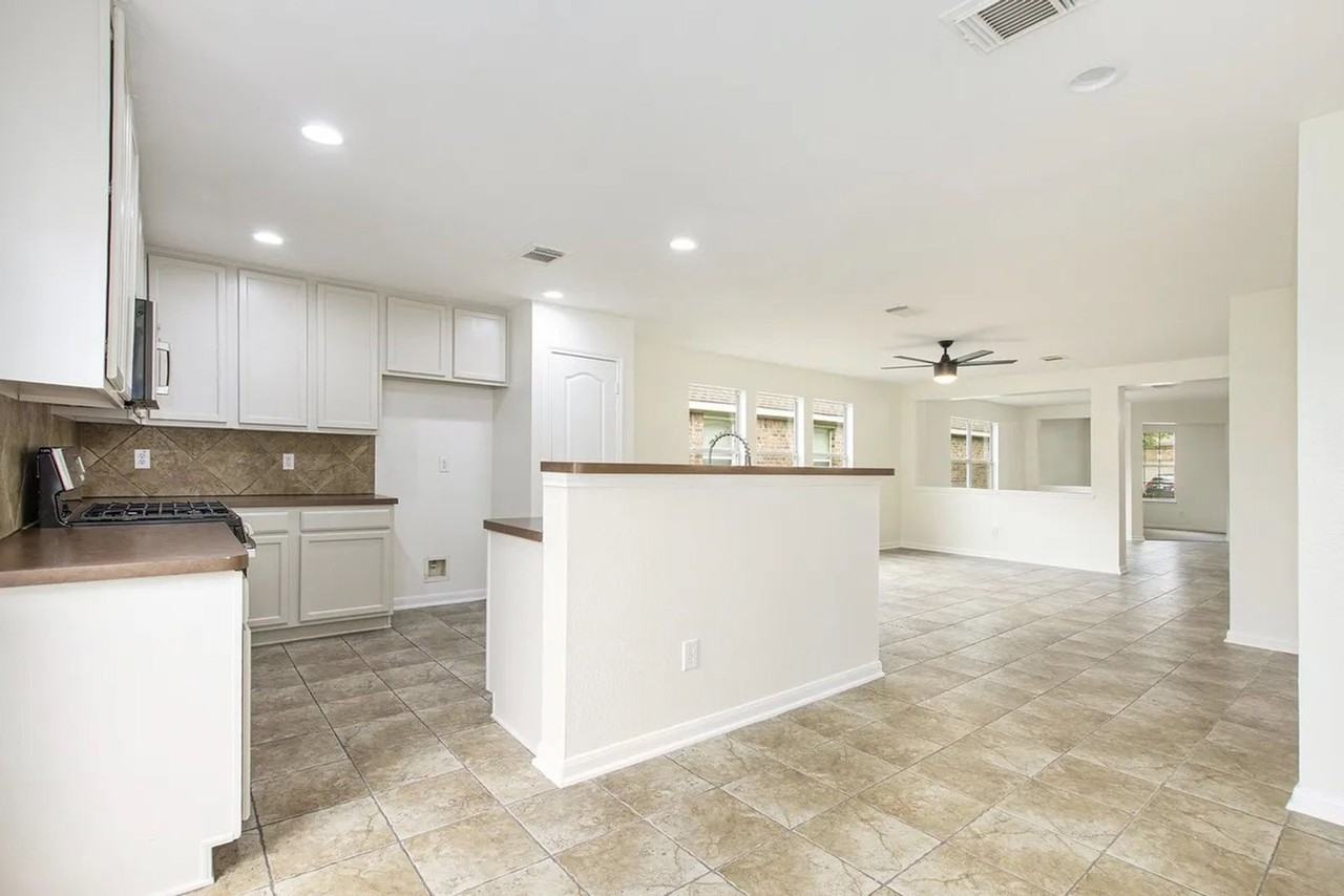 7719 Serene Wood Ln - Photo 6 of 13