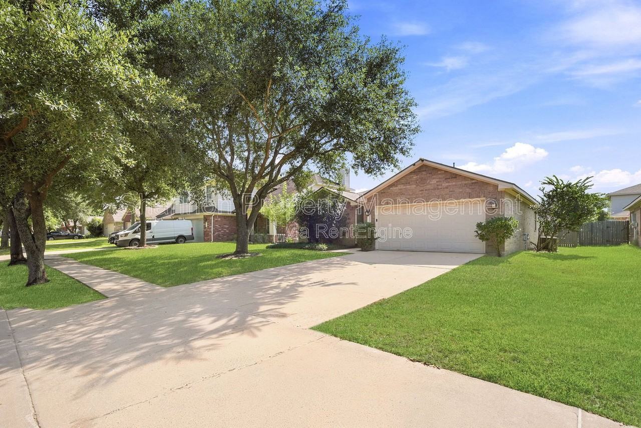 14631 Hazy Ridge Ln - Photo 2 of 29