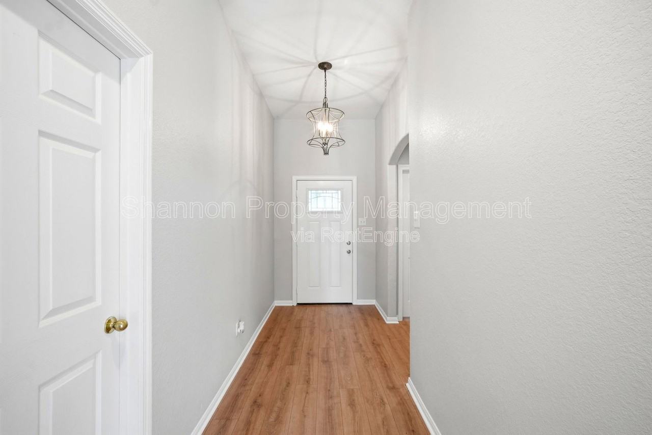 14631 Hazy Ridge Ln - Photo 5 of 29