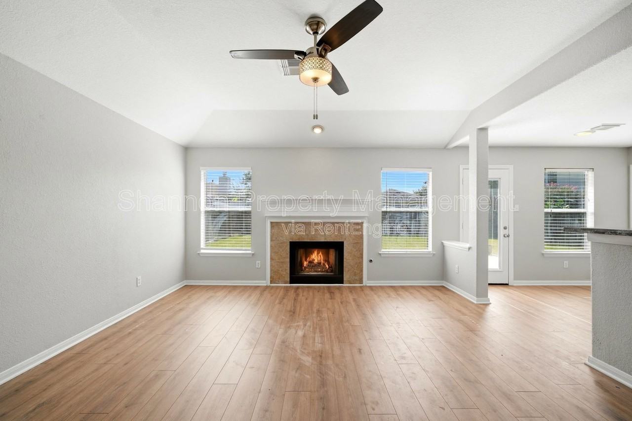 14631 Hazy Ridge Ln - Photo 7 of 29