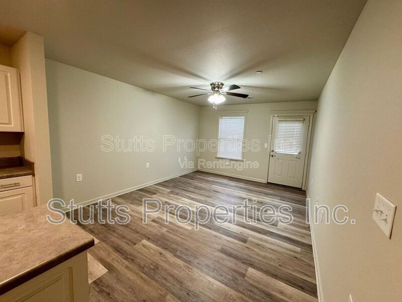 201 Gin Ct #603 - Photo 4 of 9