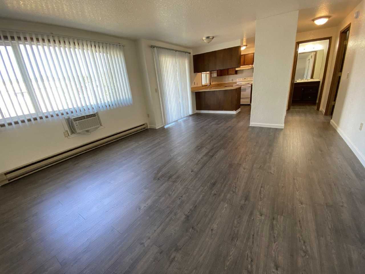 146 Atkinson Ct #22 - Photo 3 of 11