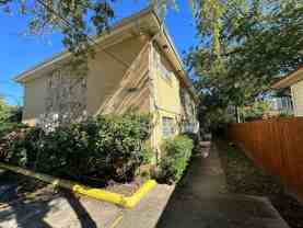 1400 N Austin St #3 - Photo 1 of 1