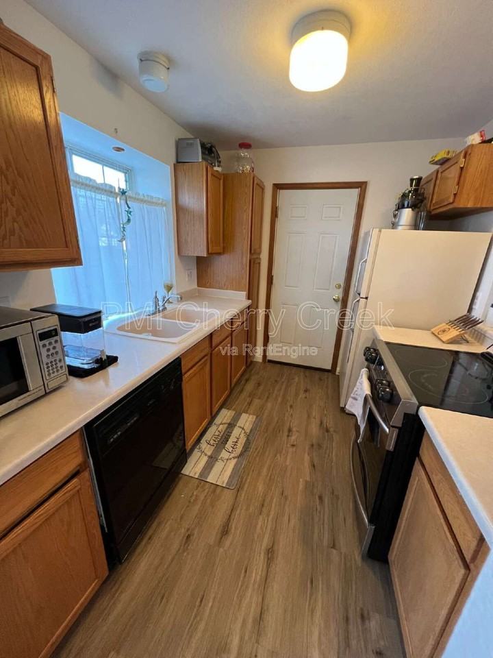 5615 S Malta St - Photo 3 of 50