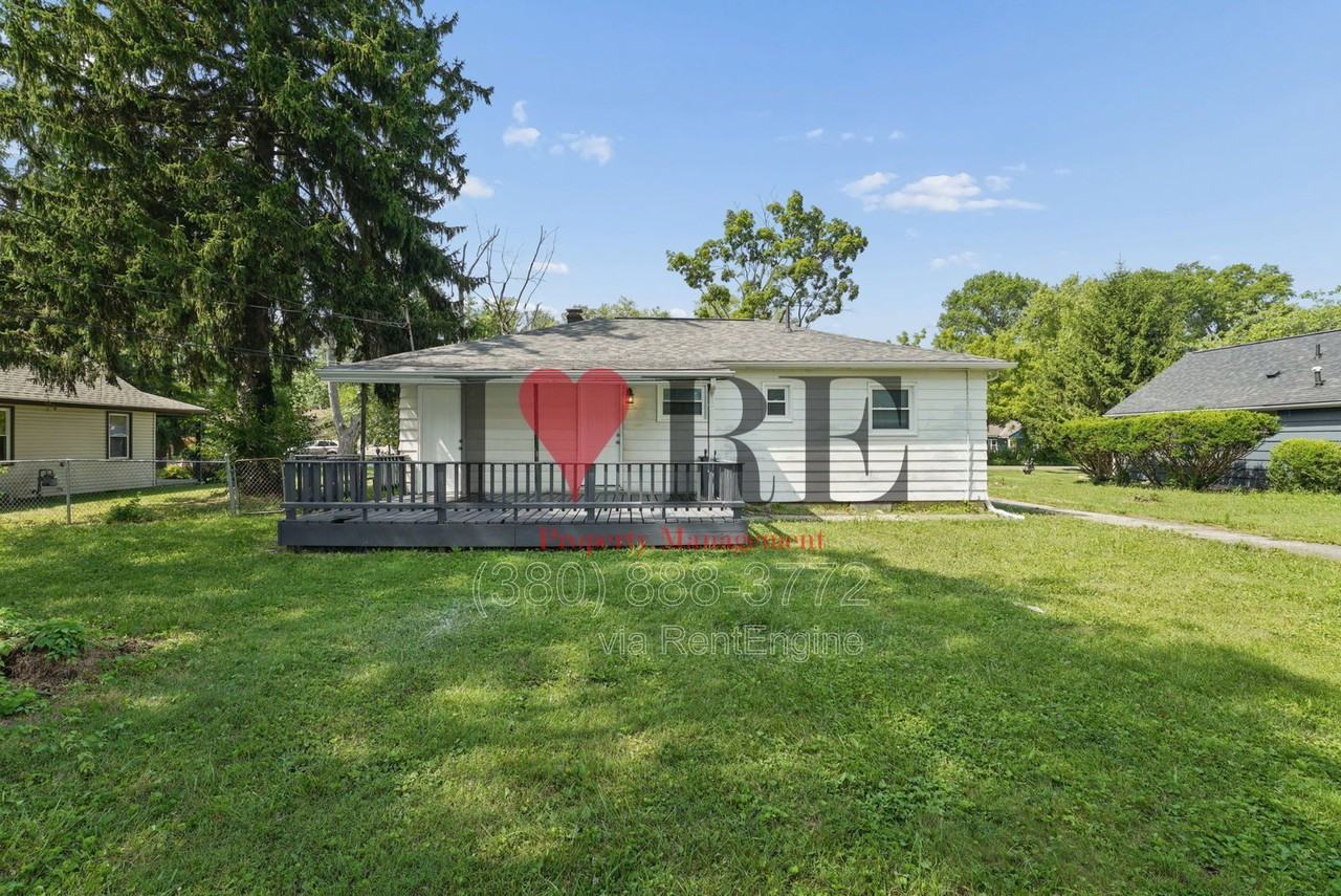 1823 Ward Rd - Photo 5 of 26
