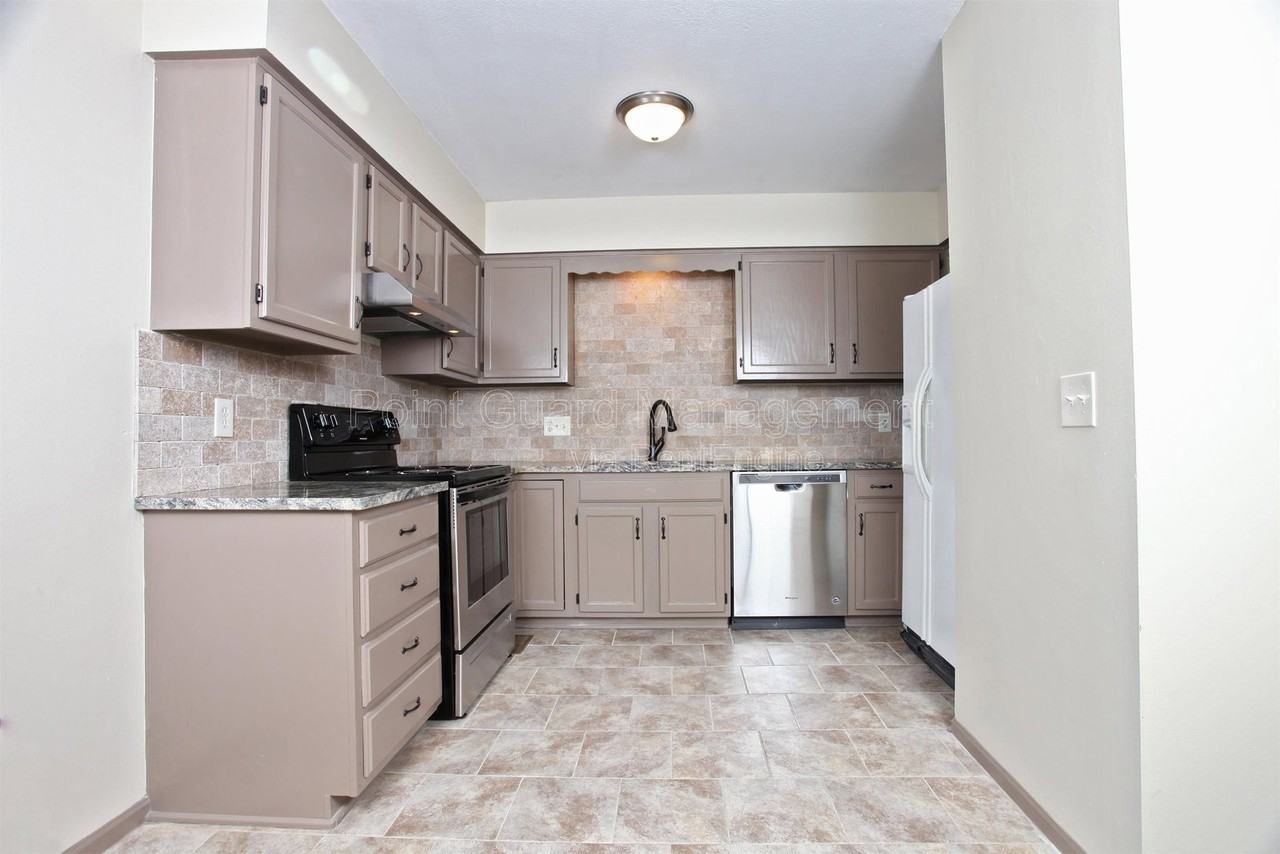 1866 N Winstead St #2 - Photo 4 of 22
