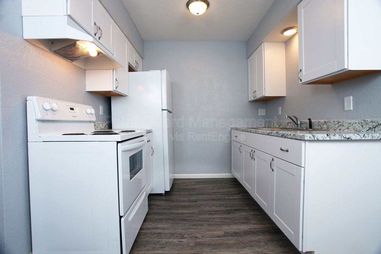 928 N Carter St #304 - Photo 6 of 17