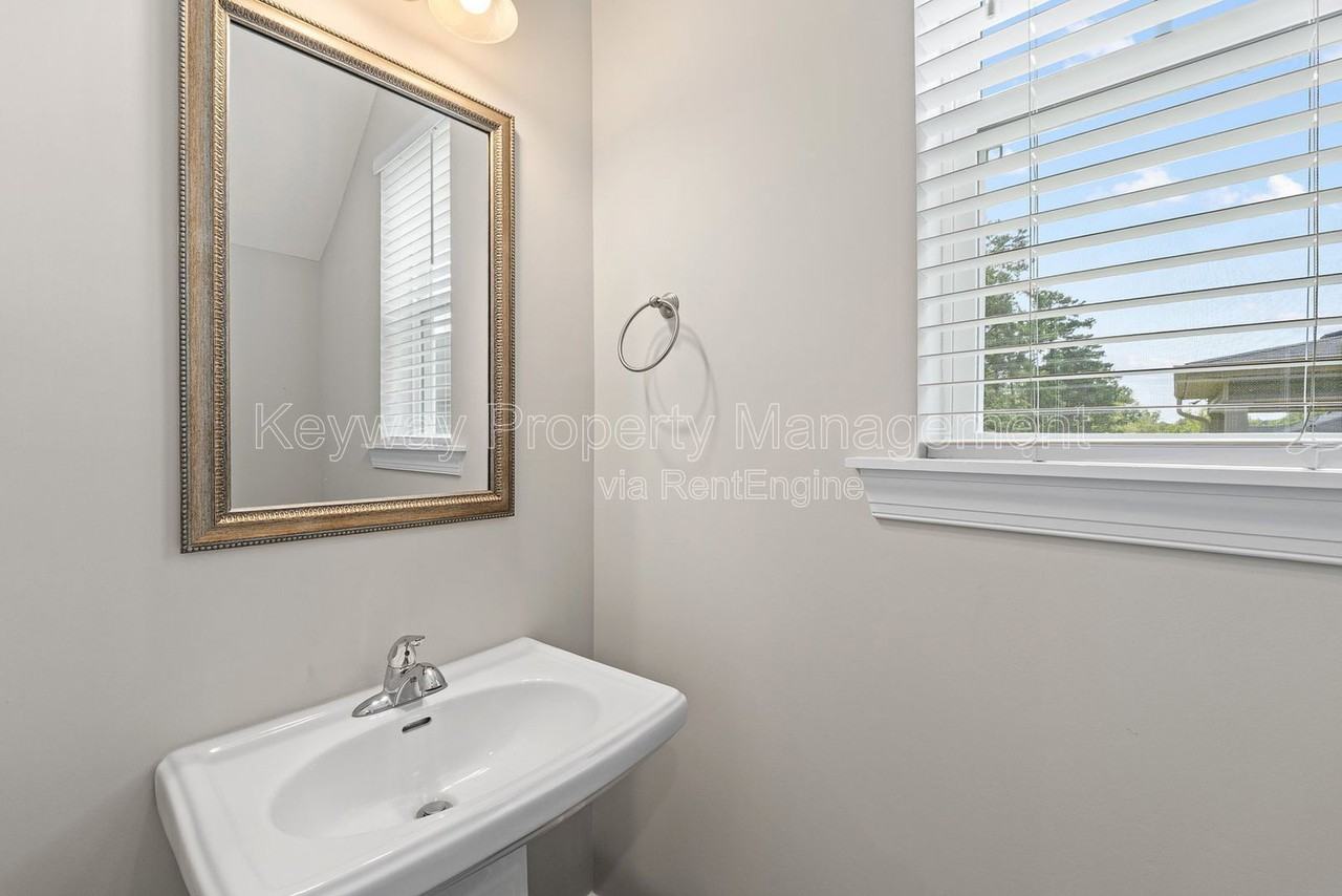138 Candleberry Dr - Photo 6 of 25