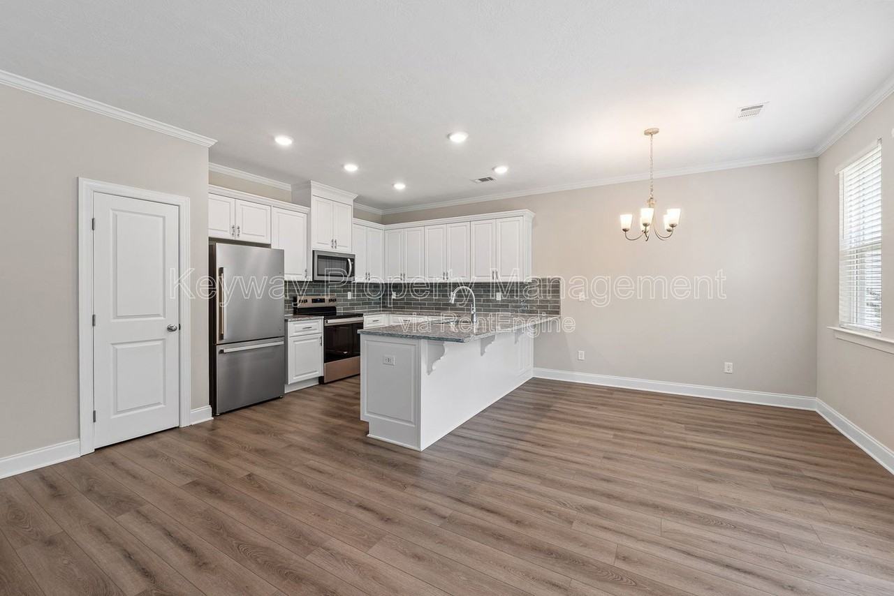138 Candleberry Dr - Photo 7 of 25