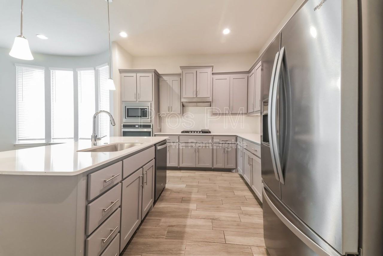1121 Knightsbridge Rd - Photo 4 of 20