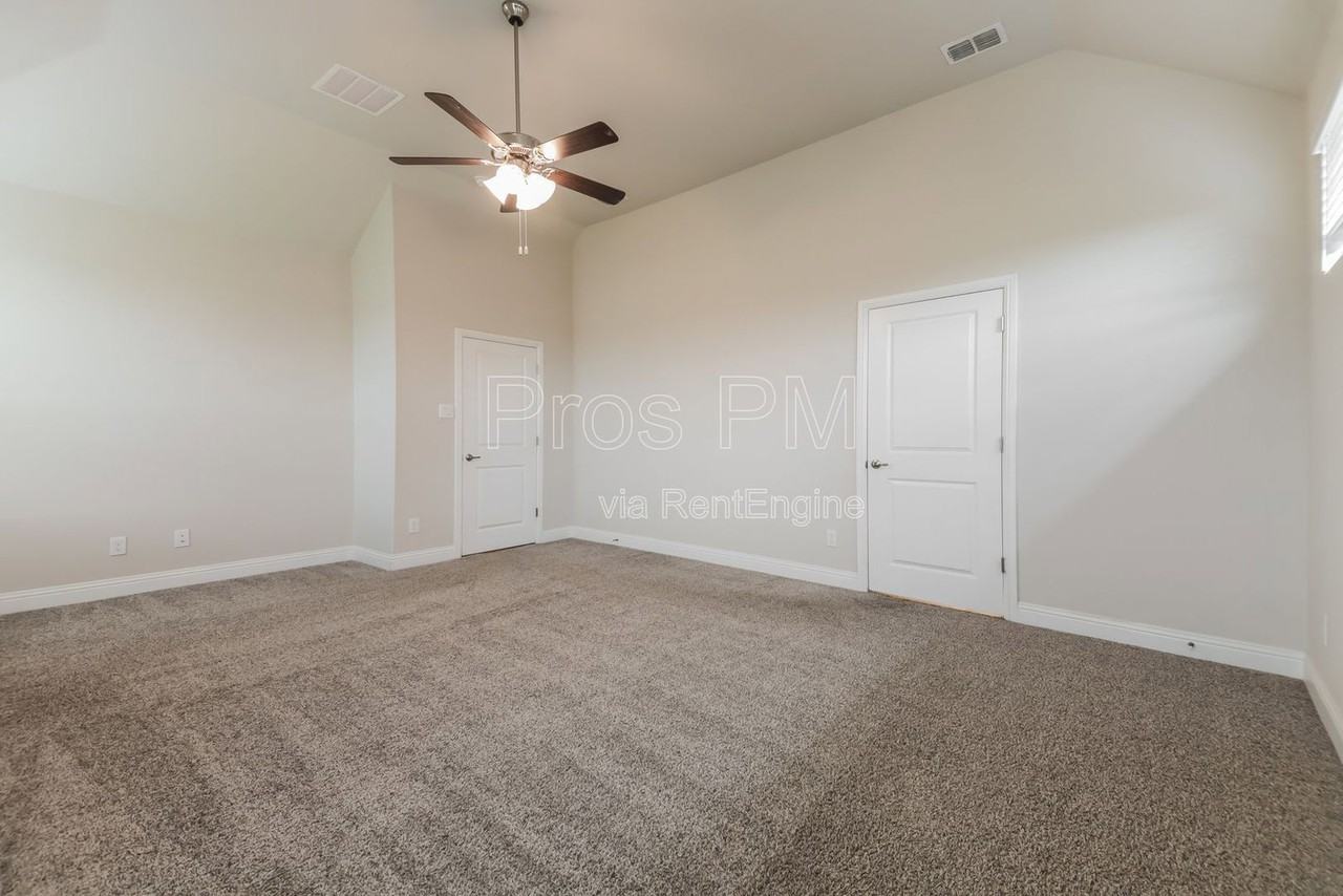 1121 Knightsbridge Rd - Photo 6 of 20