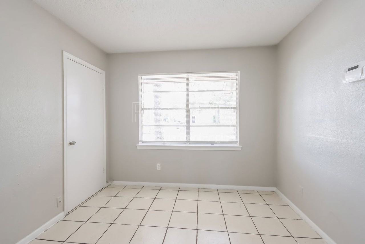11235 Lemond Dr - Photo 2 of 16
