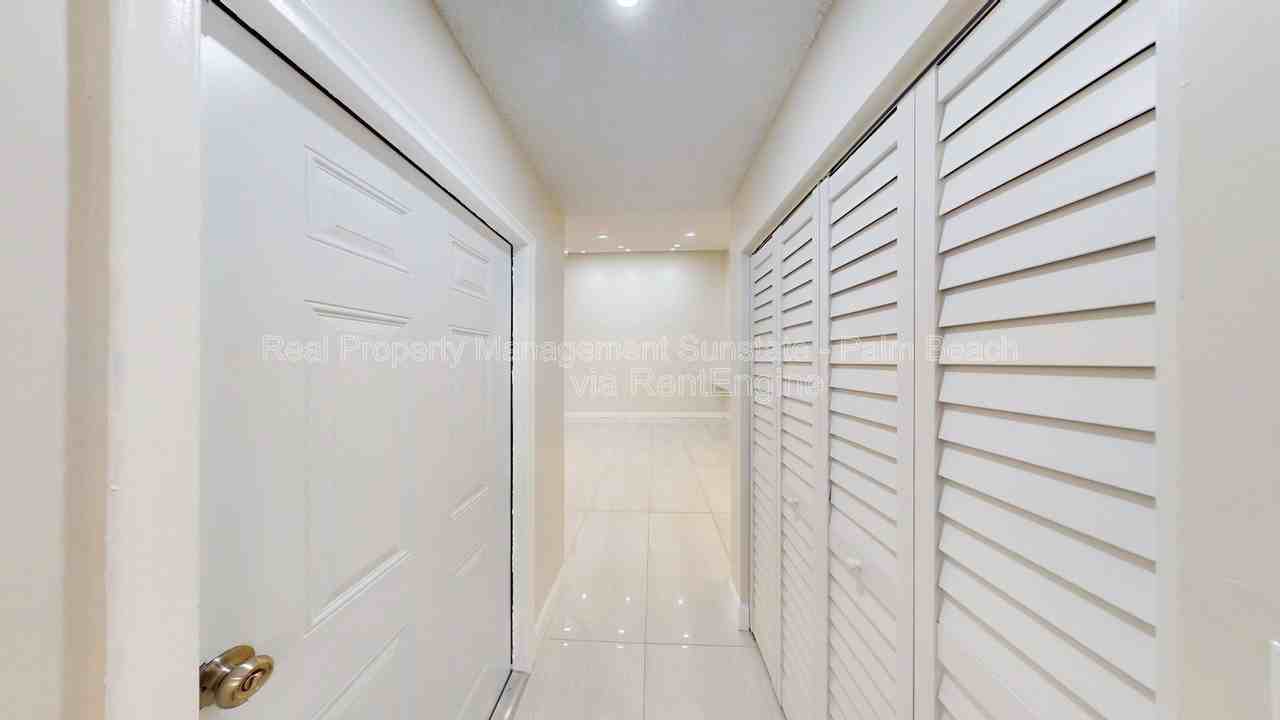 1080 Summit Place Cir #A - Photo 2 of 17