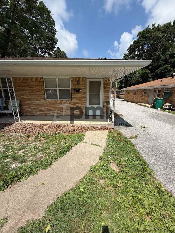232 S Green St #A - Photo 2 of 26