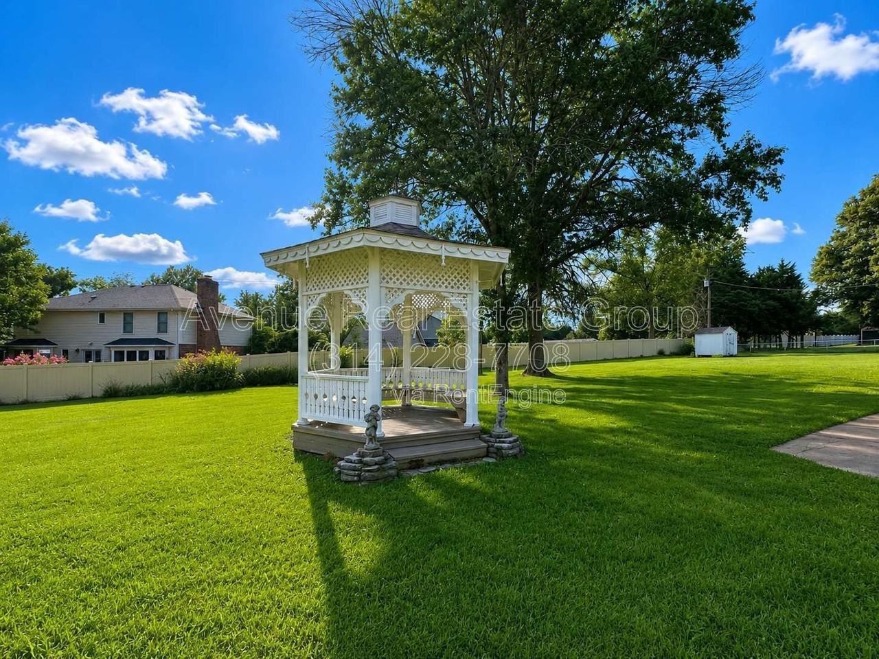 12163 Cheryl Ct - Photo 3 of 3