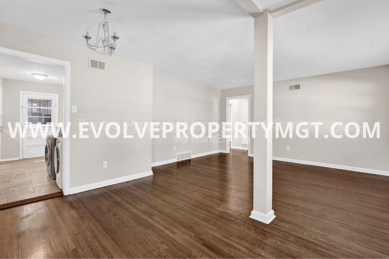 1257 Whitewater Rd - Photo 4 of 29