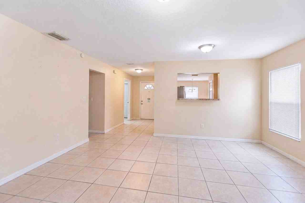 4707 N 26th St - Photo 6 of 18