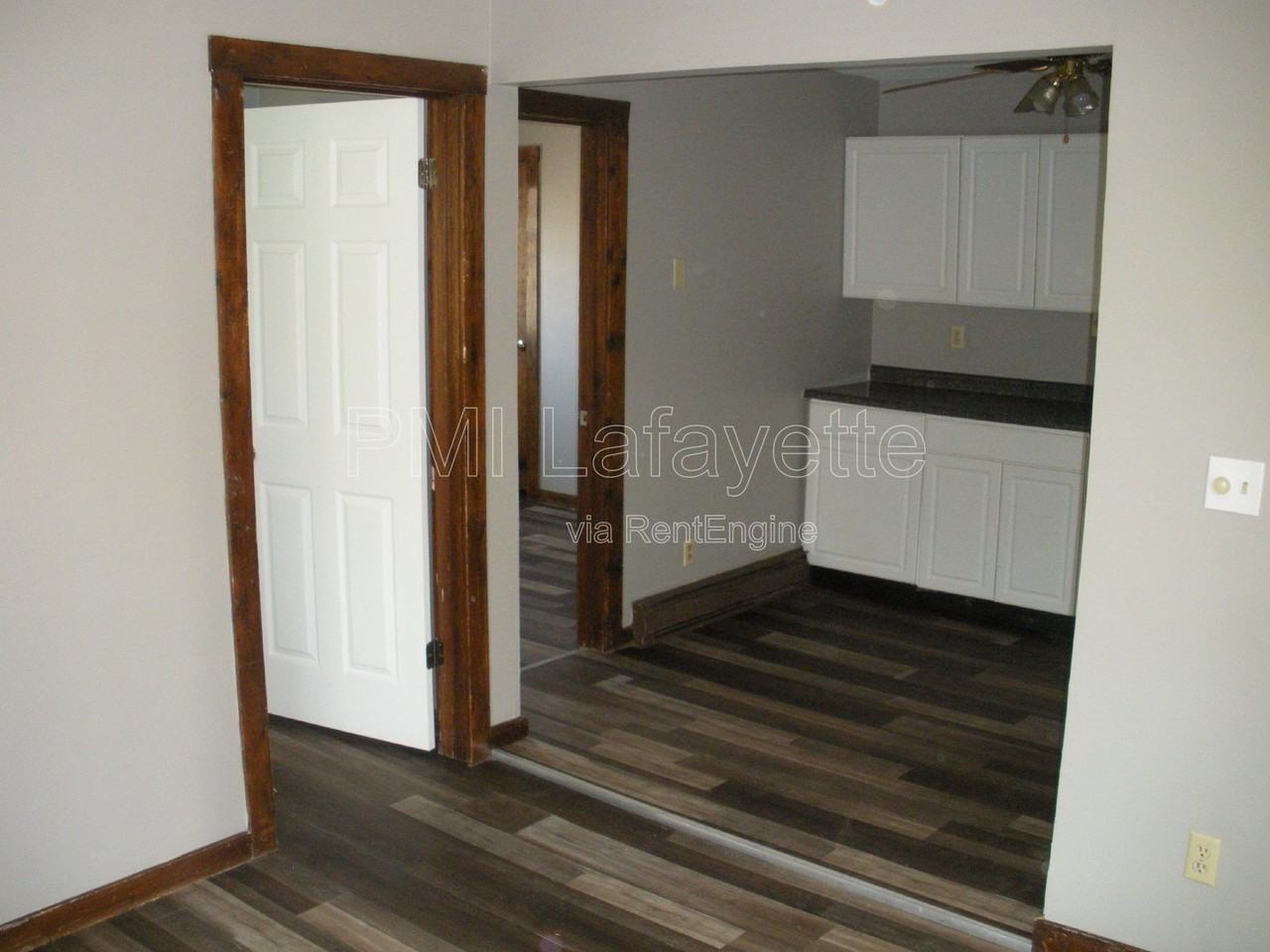 422 Asher St #B - Photo 3 of 8