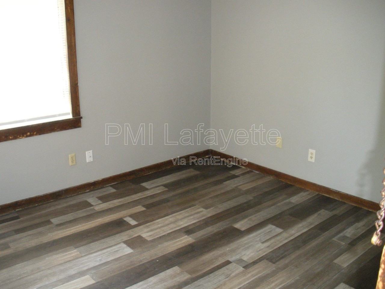 422 Asher St #B - Photo 5 of 8