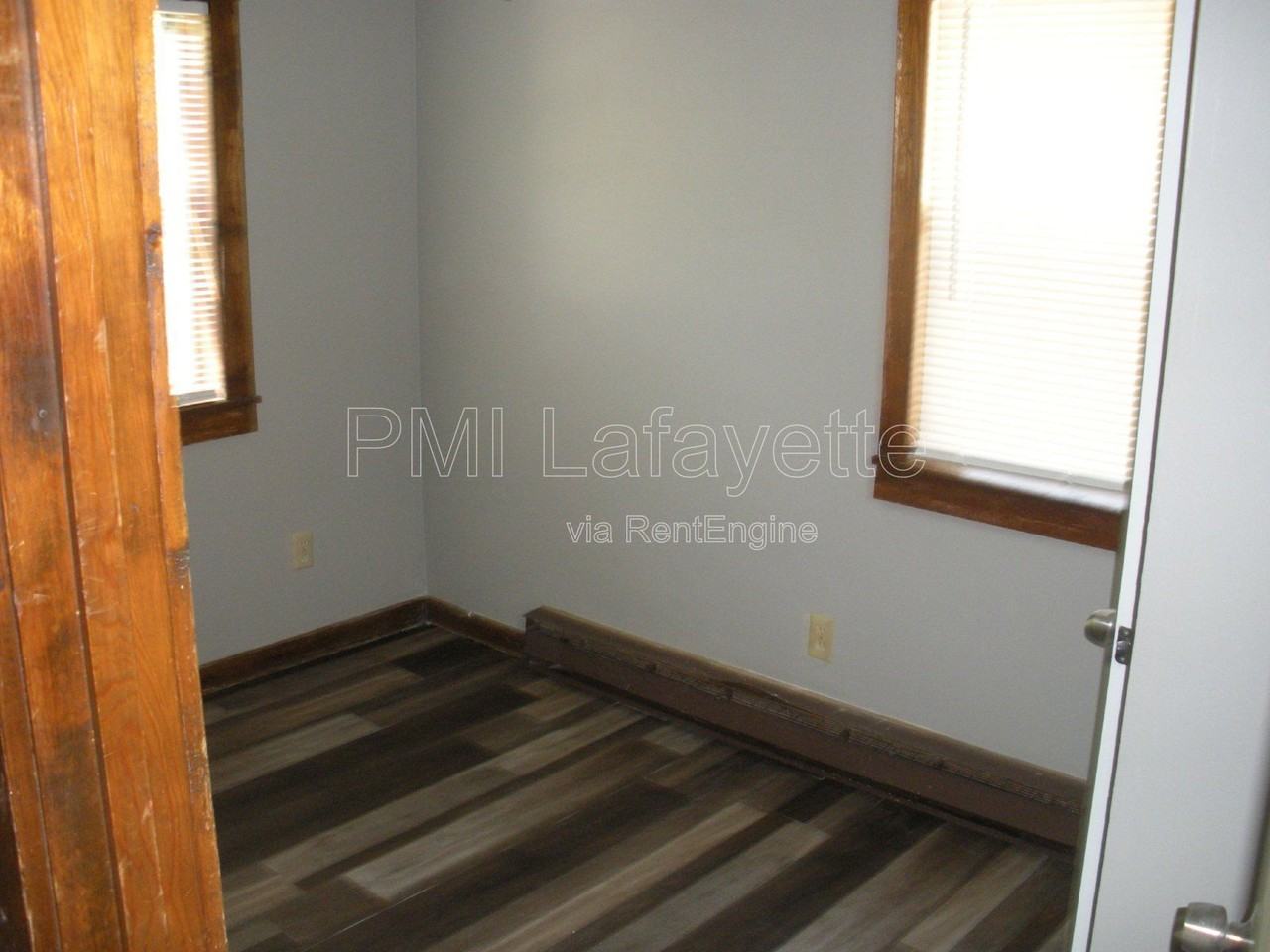 422 Asher St #B - Photo 6 of 8