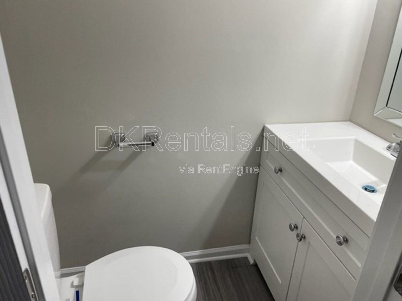 1092 Dassow Ct - Photo 7 of 22