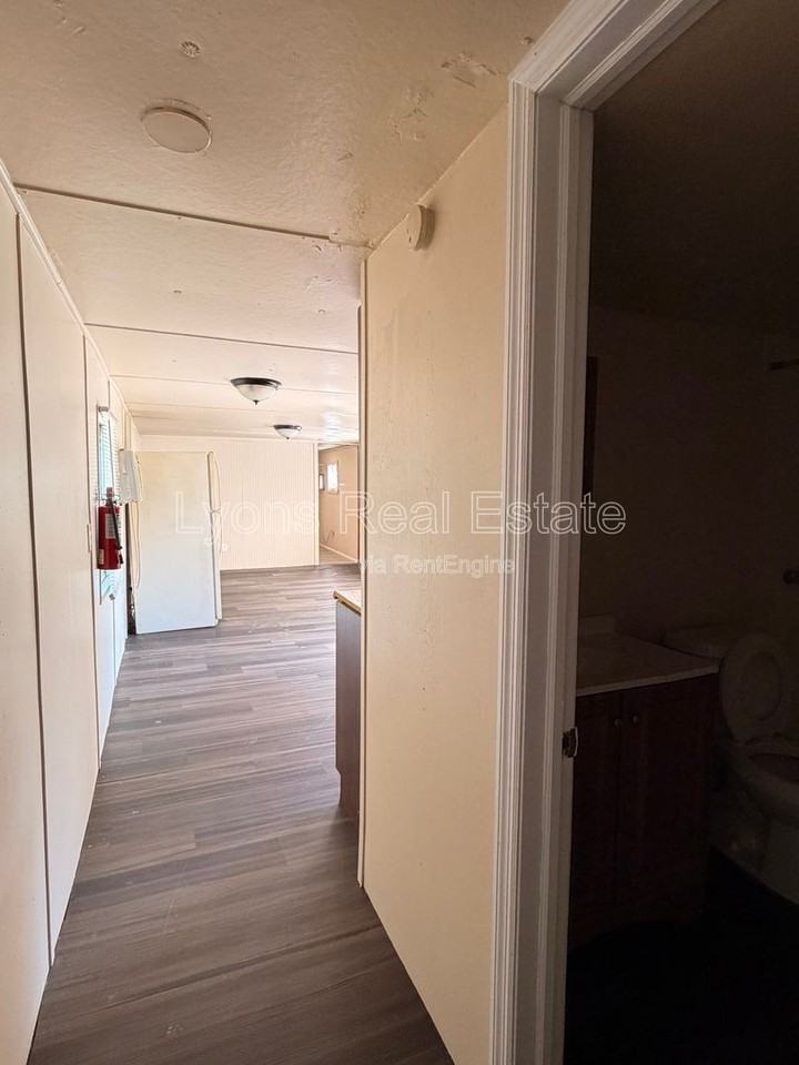 7972 Breeze Dr - Photo 5 of 7
