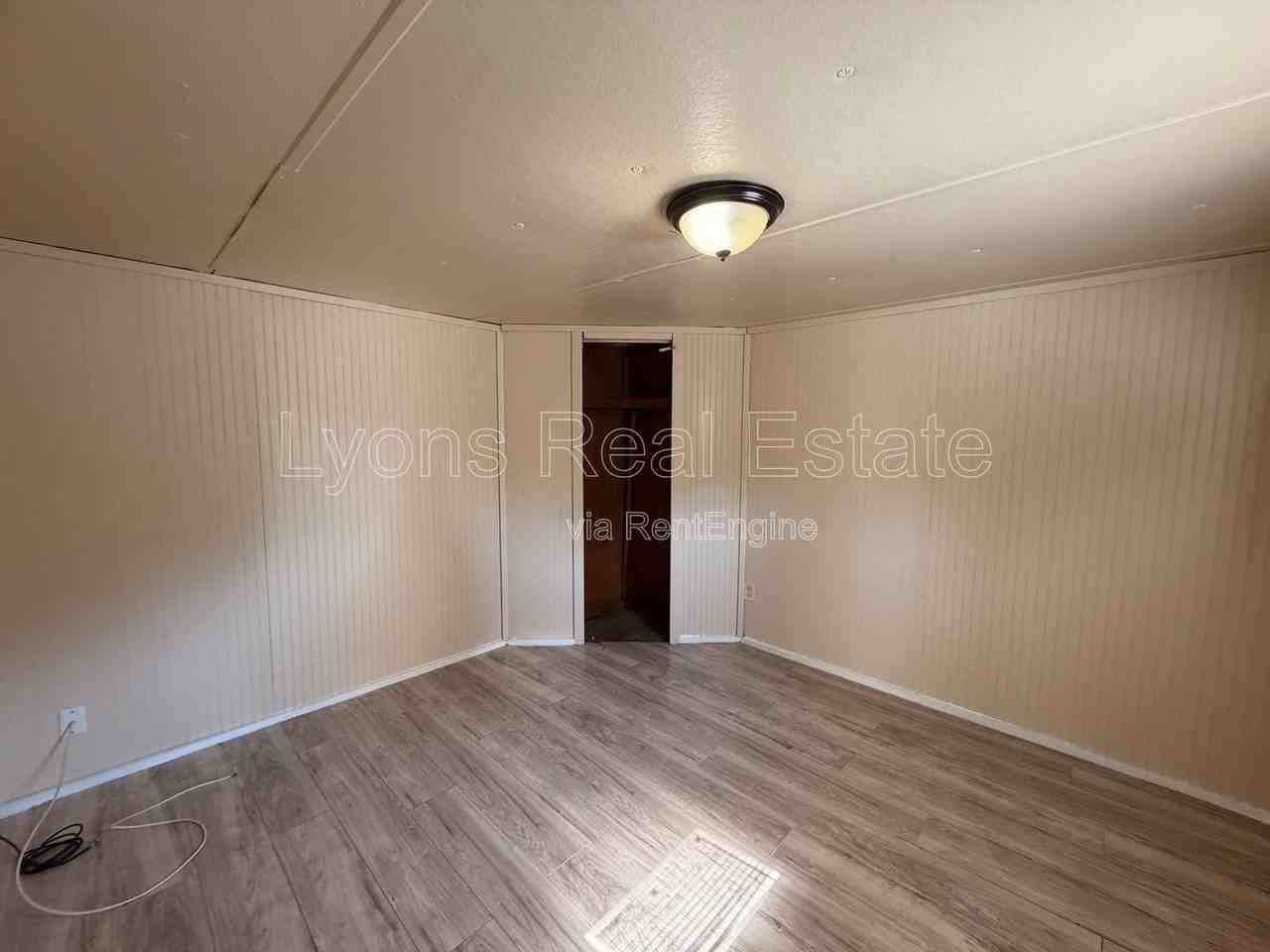 7972 Breeze Dr - Photo 7 of 7