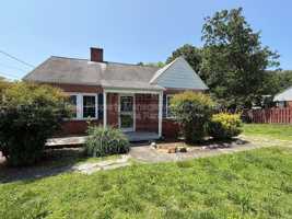 featured image of 1003 W Wendover Ave