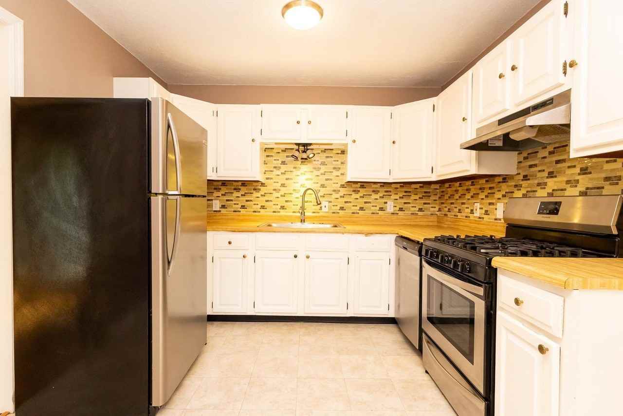 5428 Country Village Dr - Photo 4 of 24