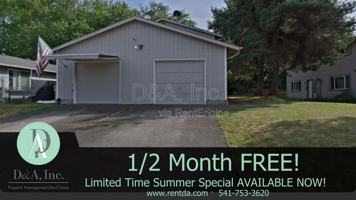 featured image of 1692 Del Rio Ave Se